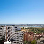 Penthouse Paradise - Da Rocha